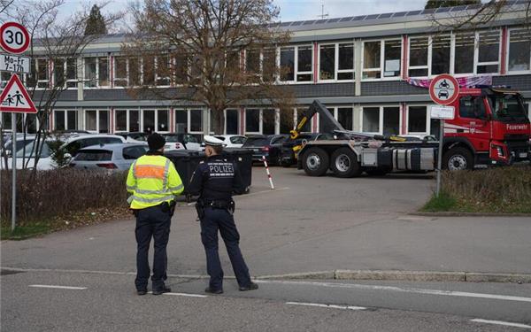 Zu einem Reizstoffaustritt könnte es an der Eichendorffschule gekommen sein. GB-Fotos: SDMG/Dettenmeyer