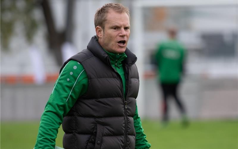 Markus König geht nach zwölf Punktspielen Zum Ende seiner eher kurzen Amtszeit konnte Markus König nur noch neun Spieler im Training begrüßen GB-Foto (Archiv): Vecsey