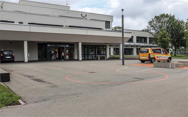 Zwei Kinder mussten nach dem missglückten Experiment in Kliniken eingeliefert werden. GB-Foto (Archiv): SDMG