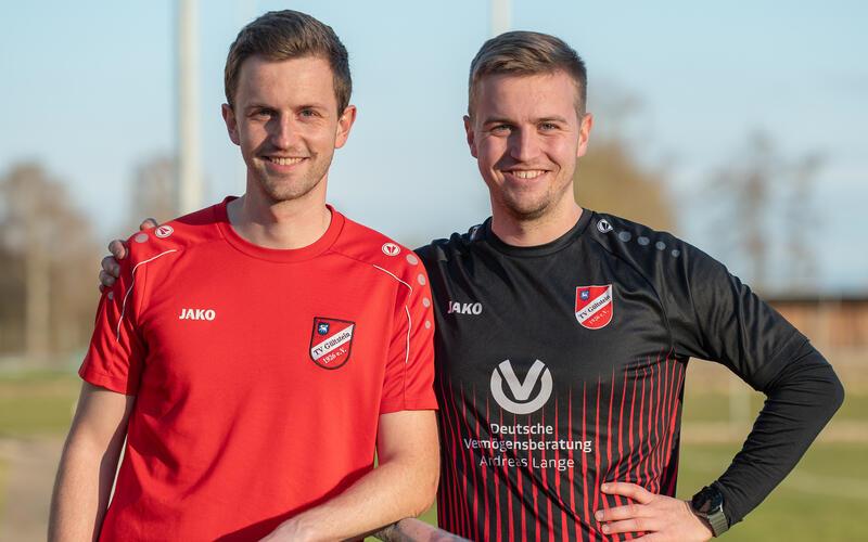 „Zwei coole Typen, die einfach gut ankommen“: Pascal (links) und Fabian Michel vom A-Ligisten TV Gültstein. GB-Foto: Vecsey
