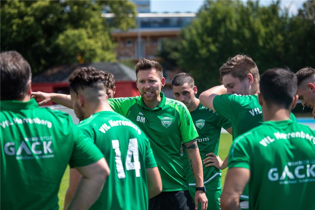 emotionen, Benjamin Maier (Trainer VfL Herrenberg),   SV 03 Tuebingen - VfL Herr...