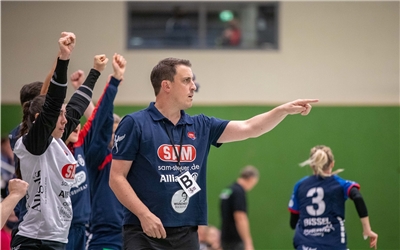 emotionen, Mike Leibssle (Trainer SG H2Ku Herrenberg), SG H2Ku Herrenberg Kuties - SG 09 Kirchhof, Handball, 2.Bundesliga, Frauen, HBF, Saison 2020/2021, 5.Spieltag, 18.10.2020, Foto: EIBNER/DROFITSCH