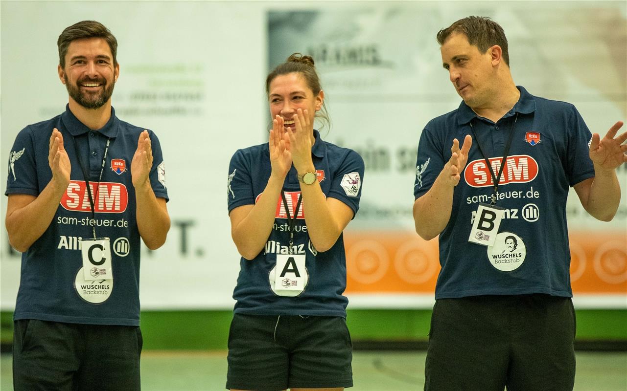 emotionen, Sarah Neubrander (Co-Trainerin SG H2Ku Herrenberg) mitte, Mike Leibss...