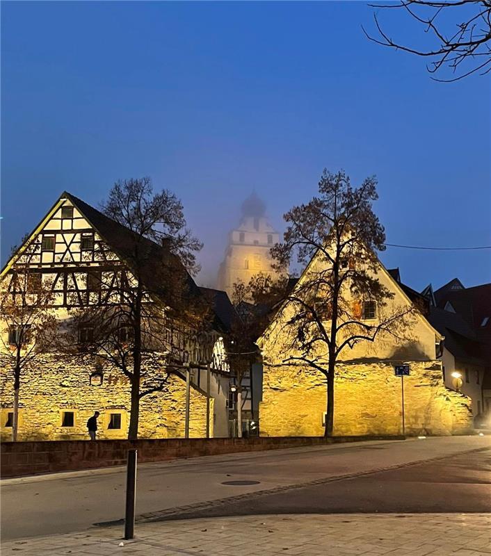 für Insta verwendet. Abends in Herrenberg – eine stimmungsvolle Momentaufnahme. ...