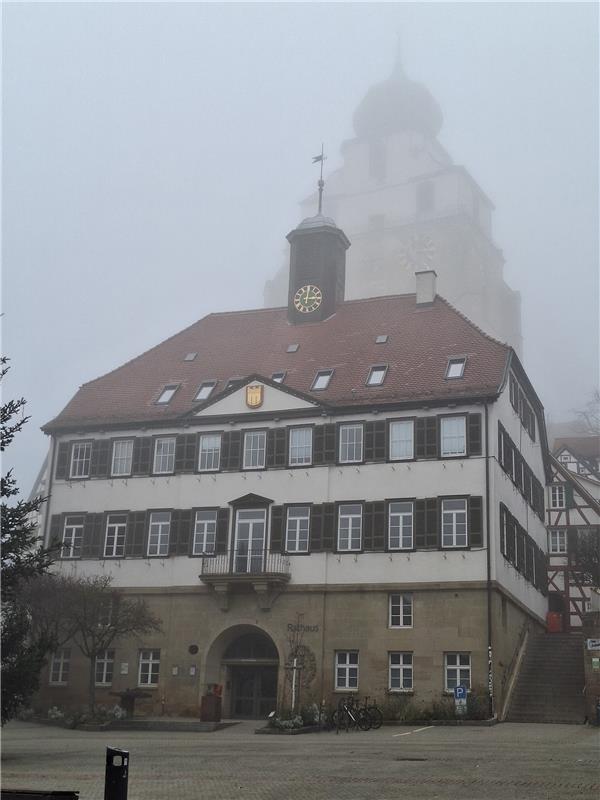 für Insta verwendet. Das Weltliche im Klaren, das Geistliche im Nebel.  Von Pete...