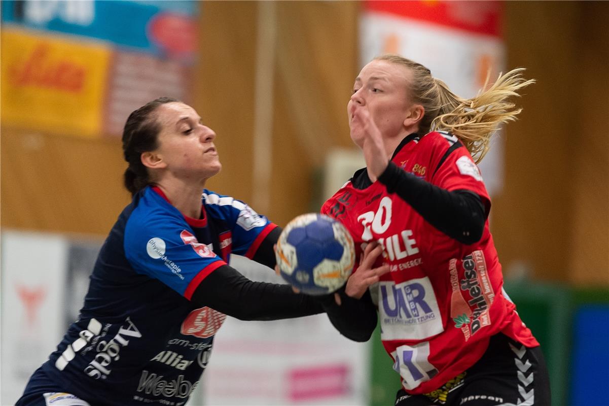 v.li.  Carolin Tuc (SG H2Ku Herrenberg Kuties #07), Katharina Rahn (TSV Nord Har...