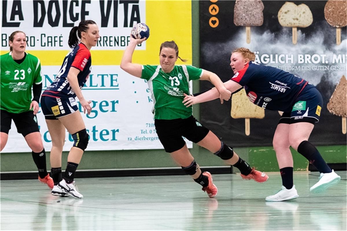 v.li. Rabea Nesslage (SV Werder Bremen #13), Katrin Forh (SG H2Ku Herrenberg Kut...