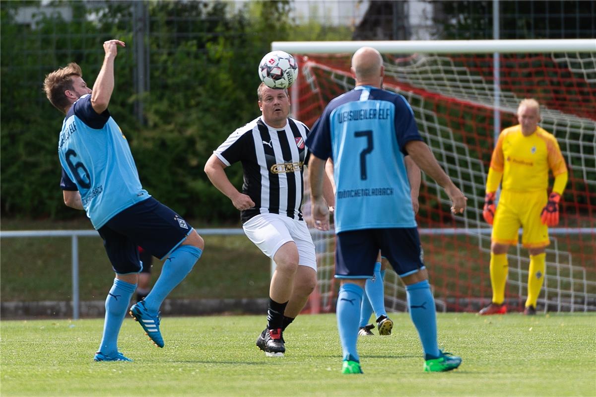 v.li. Thorben Marx (Borussia Moenchengladbach Traditionself #06), Tobias Lindner...